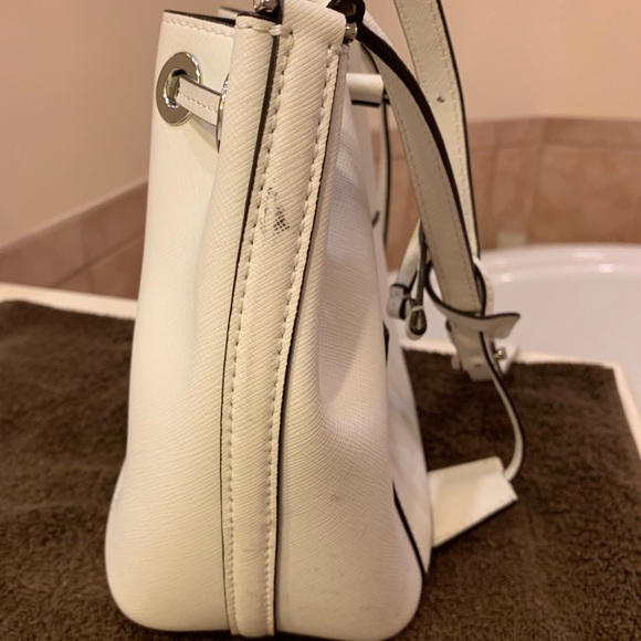 Authentic MK drawstring purse - Picture 5 of 8